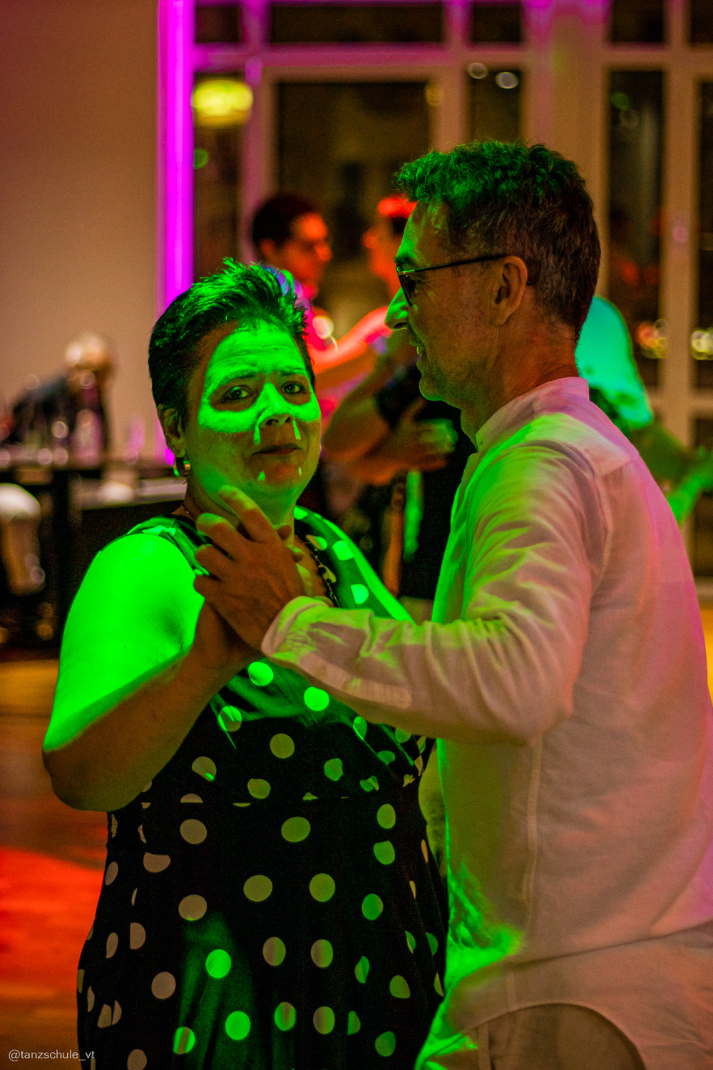 20230318 Black and White Tanzparty 3109